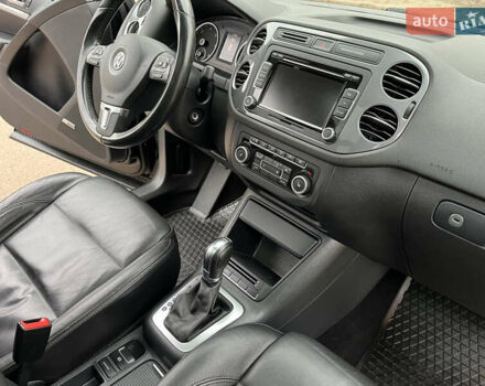 Черный Фольксваген Тигуан, объемом двигателя 1.99 л и пробегом 320 тыс. км за 14499 $, фото 151 на Automoto.ua