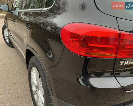 Черный Фольксваген Тигуан, объемом двигателя 1.99 л и пробегом 320 тыс. км за 14499 $, фото 63 на Automoto.ua