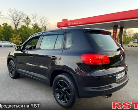 Черный Фольксваген Тигуан, объемом двигателя 2 л и пробегом 181 тыс. км за 9200 $, фото 5 на Automoto.ua