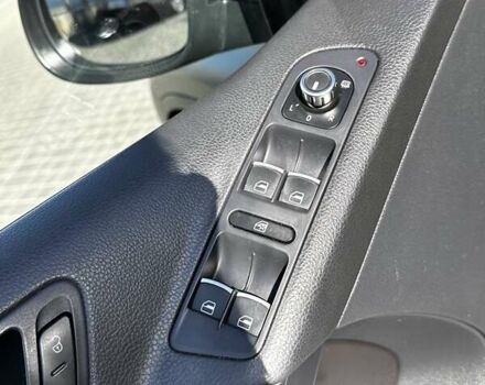 Черный Фольксваген Тигуан, объемом двигателя 1.97 л и пробегом 215 тыс. км за 15000 $, фото 13 на Automoto.ua