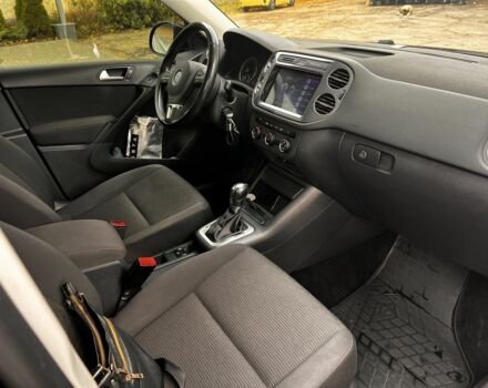 Черный Фольксваген Тигуан, объемом двигателя 2 л и пробегом 152 тыс. км за 14200 $, фото 5 на Automoto.ua