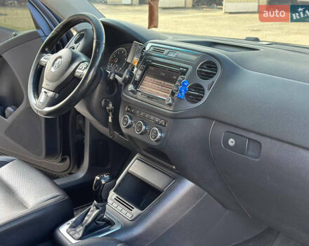 Чорний Фольксваген Тігуан, об'ємом двигуна 2 л та пробігом 189 тис. км за 10300 $, фото 24 на Automoto.ua