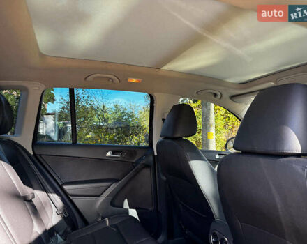 Черный Фольксваген Тигуан, объемом двигателя 2 л и пробегом 166 тыс. км за 12290 $, фото 25 на Automoto.ua