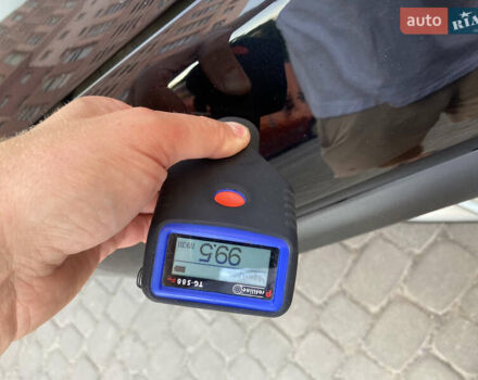 Чорний Фольксваген Тігуан, об'ємом двигуна 2 л та пробігом 170 тис. км за 10700 $, фото 43 на Automoto.ua