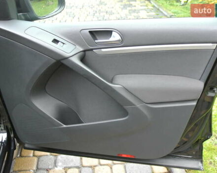 Чорний Фольксваген Тігуан, об'ємом двигуна 2 л та пробігом 168 тис. км за 15550 $, фото 20 на Automoto.ua