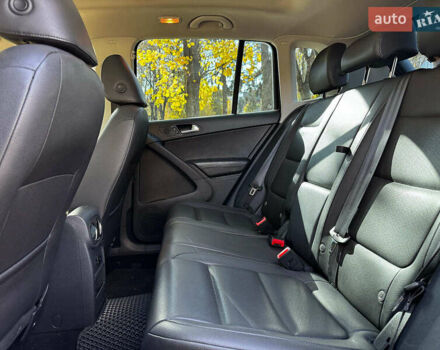 Черный Фольксваген Тигуан, объемом двигателя 2 л и пробегом 166 тыс. км за 12290 $, фото 22 на Automoto.ua