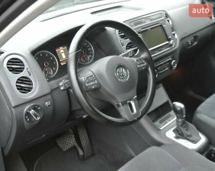 Чорний Фольксваген Тігуан, об'ємом двигуна 2 л та пробігом 168 тис. км за 15550 $, фото 8 на Automoto.ua