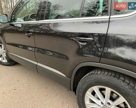 Черный Фольксваген Тигуан, объемом двигателя 1.99 л и пробегом 320 тыс. км за 14499 $, фото 62 на Automoto.ua