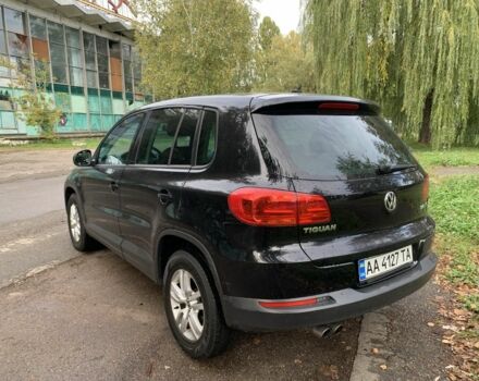 Черный Фольксваген Тигуан, объемом двигателя 2 л и пробегом 130 тыс. км за 10200 $, фото 3 на Automoto.ua