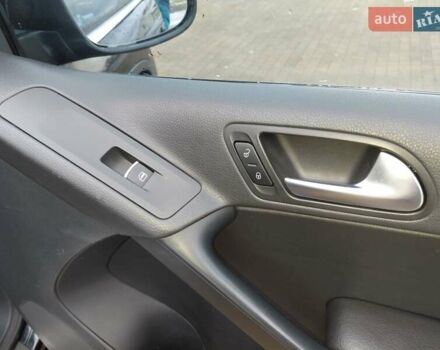 Чорний Фольксваген Тігуан, об'ємом двигуна 2 л та пробігом 227 тис. км за 8999 $, фото 15 на Automoto.ua