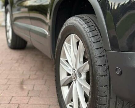 Черный Фольксваген Тигуан, объемом двигателя 1.99 л и пробегом 225 тыс. км за 14950 $, фото 42 на Automoto.ua