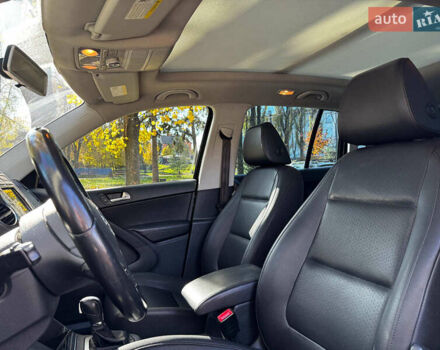 Черный Фольксваген Тигуан, объемом двигателя 2 л и пробегом 166 тыс. км за 12290 $, фото 14 на Automoto.ua