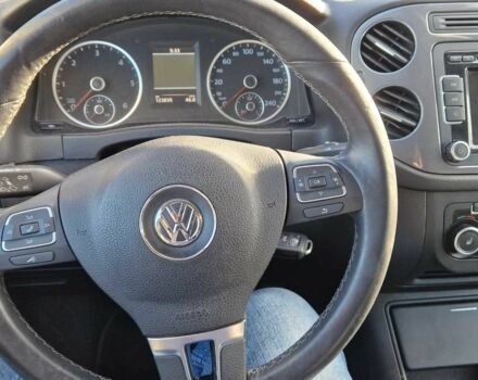 Черный Фольксваген Тигуан, объемом двигателя 2 л и пробегом 140 тыс. км за 15999 $, фото 2 на Automoto.ua