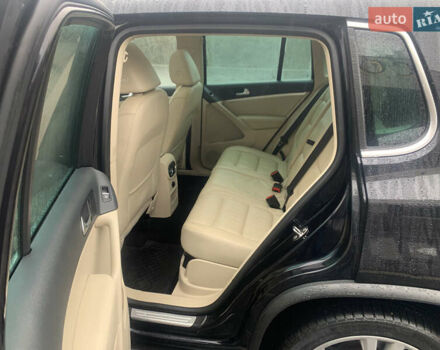 Черный Фольксваген Тигуан, объемом двигателя 1.98 л и пробегом 220 тыс. км за 13400 $, фото 19 на Automoto.ua