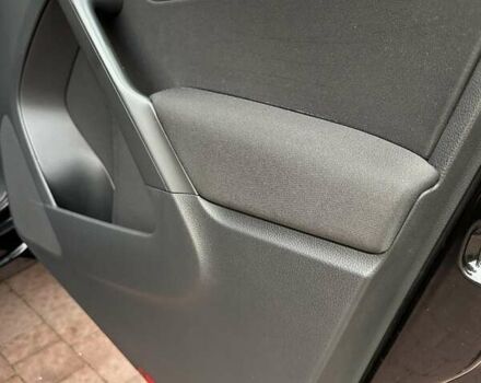 Черный Фольксваген Тигуан, объемом двигателя 1.99 л и пробегом 225 тыс. км за 14950 $, фото 85 на Automoto.ua