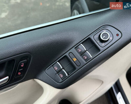 Чорний Фольксваген Тігуан, об'ємом двигуна 2 л та пробігом 234 тис. км за 15500 $, фото 10 на Automoto.ua