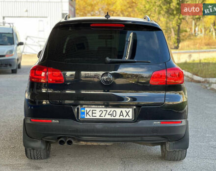 Чорний Фольксваген Тігуан, об'ємом двигуна 2 л та пробігом 189 тис. км за 10300 $, фото 4 на Automoto.ua