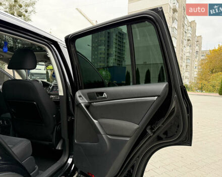 Черный Фольксваген Тигуан, объемом двигателя 1.99 л и пробегом 225 тыс. км за 15300 $, фото 17 на Automoto.ua