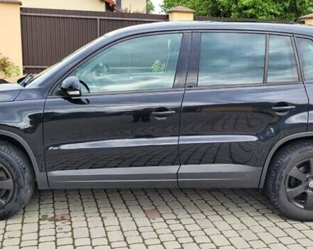 Черный Фольксваген Тигуан, объемом двигателя 1.98 л и пробегом 186 тыс. км за 12500 $, фото 3 на Automoto.ua