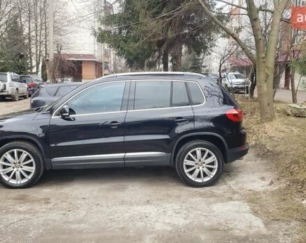 Черный Фольксваген Тигуан, объемом двигателя 2 л и пробегом 267 тыс. км за 13000 $, фото 4 на Automoto.ua