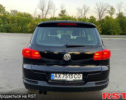 Черный Фольксваген Тигуан, объемом двигателя 2 л и пробегом 181 тыс. км за 9200 $, фото 4 на Automoto.ua