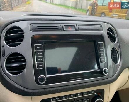 Черный Фольксваген Тигуан, объемом двигателя 1.98 л и пробегом 220 тыс. км за 13400 $, фото 12 на Automoto.ua