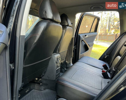 Черный Фольксваген Тигуан, объемом двигателя 2 л и пробегом 185 тыс. км за 11500 $, фото 31 на Automoto.ua