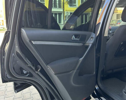 Чорний Фольксваген Тігуан, об'ємом двигуна 1.97 л та пробігом 185 тис. км за 15400 $, фото 8 на Automoto.ua