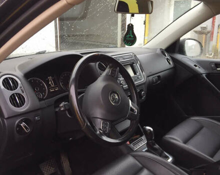 Черный Фольксваген Тигуан, объемом двигателя 2 л и пробегом 130 тыс. км за 13300 $, фото 8 на Automoto.ua