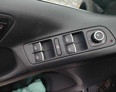 Черный Фольксваген Тигуан, объемом двигателя 2 л и пробегом 259 тыс. км за 8900 $, фото 4 на Automoto.ua