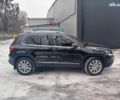 Черный Фольксваген Тигуан, объемом двигателя 2 л и пробегом 166 тыс. км за 15490 $, фото 3 на Automoto.ua