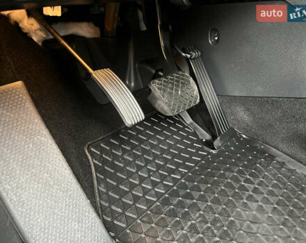 Черный Фольксваген Тигуан, объемом двигателя 1.99 л и пробегом 320 тыс. км за 14499 $, фото 88 на Automoto.ua