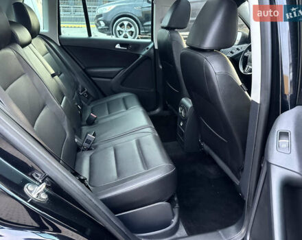 Черный Фольксваген Тигуан, объемом двигателя 2 л и пробегом 256 тыс. км за 8999 $, фото 14 на Automoto.ua