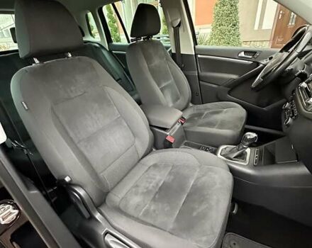 Черный Фольксваген Тигуан, объемом двигателя 1.99 л и пробегом 225 тыс. км за 14950 $, фото 51 на Automoto.ua