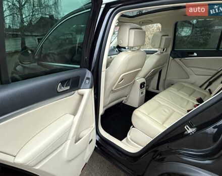 Чорний Фольксваген Тігуан, об'ємом двигуна 2 л та пробігом 234 тис. км за 15500 $, фото 21 на Automoto.ua