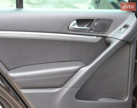 Чорний Фольксваген Тігуан, об'ємом двигуна 1.98 л та пробігом 130 тис. км за 11999 $, фото 18 на Automoto.ua