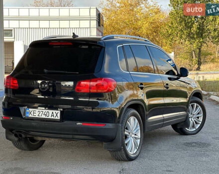Чорний Фольксваген Тігуан, об'ємом двигуна 2 л та пробігом 189 тис. км за 10300 $, фото 3 на Automoto.ua