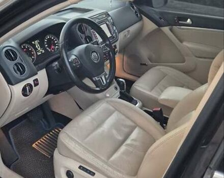 Чорний Фольксваген Тігуан, об'ємом двигуна 1.98 л та пробігом 227 тис. км за 13000 $, фото 14 на Automoto.ua