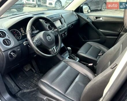 Черный Фольксваген Тигуан, объемом двигателя 2 л и пробегом 256 тыс. км за 8999 $, фото 6 на Automoto.ua