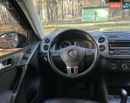 Черный Фольксваген Тигуан, объемом двигателя 2 л и пробегом 185 тыс. км за 11500 $, фото 33 на Automoto.ua