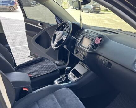 Чорний Фольксваген Тігуан, об'ємом двигуна 0 л та пробігом 195 тис. км за 16000 $, фото 7 на Automoto.ua