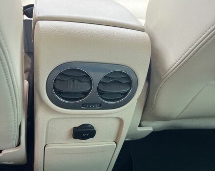 Чорний Фольксваген Тігуан, об'ємом двигуна 2 л та пробігом 160 тис. км за 7800 $, фото 11 на Automoto.ua