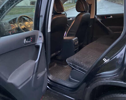 Черный Фольксваген Тигуан, объемом двигателя 1.98 л и пробегом 320 тыс. км за 11500 $, фото 7 на Automoto.ua