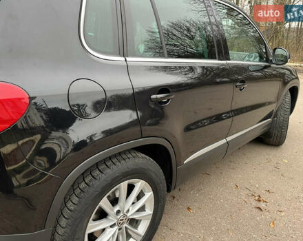 Черный Фольксваген Тигуан, объемом двигателя 1.99 л и пробегом 320 тыс. км за 14499 $, фото 68 на Automoto.ua