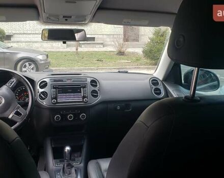 Черный Фольксваген Тигуан, объемом двигателя 2 л и пробегом 267 тыс. км за 13000 $, фото 16 на Automoto.ua