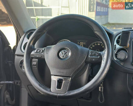 Чорний Фольксваген Тігуан, об'ємом двигуна 2 л та пробігом 189 тис. км за 10300 $, фото 14 на Automoto.ua