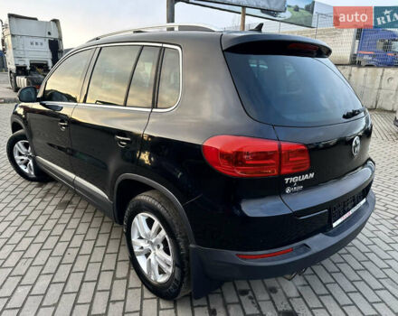 Черный Фольксваген Тигуан, объемом двигателя 2 л и пробегом 256 тыс. км за 8999 $, фото 4 на Automoto.ua