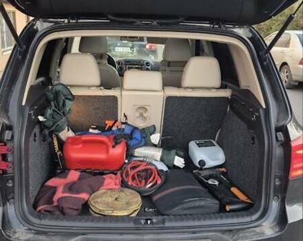 Чорний Фольксваген Тігуан, об'ємом двигуна 1.98 л та пробігом 227 тис. км за 13000 $, фото 21 на Automoto.ua