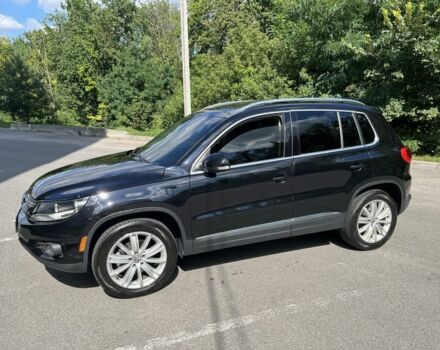 Черный Фольксваген Тигуан, объемом двигателя 2 л и пробегом 176 тыс. км за 12499 $, фото 1 на Automoto.ua