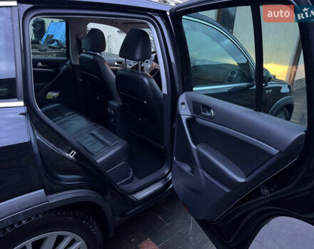 Черный Фольксваген Тигуан, объемом двигателя 2 л и пробегом 201 тыс. км за 15550 $, фото 15 на Automoto.ua